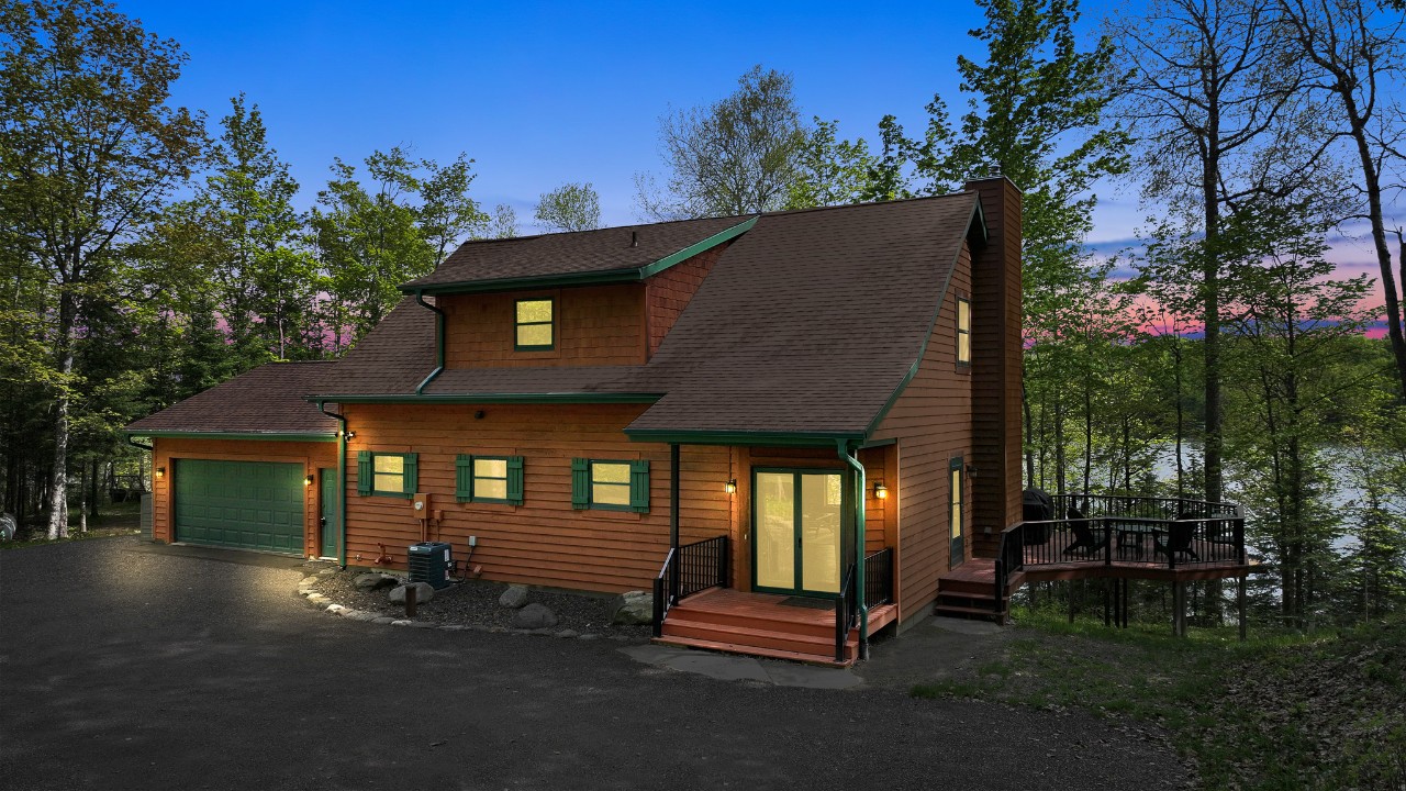 Lakeside Haus